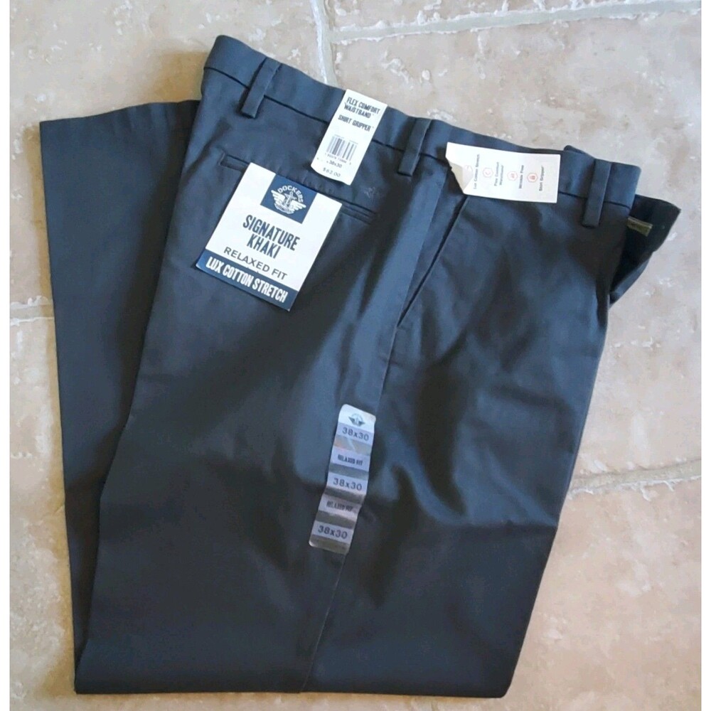 NWT Dockers Signature Khaki Pants Size 38x30 Relaxed Fit Flat Front Dark Gray